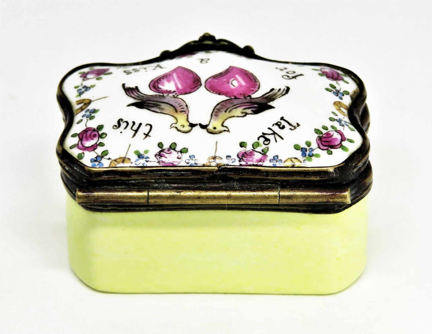ANTIQUE ENAMEL BOX - 18TH TO 19TH CENTURY - BIRDS KISSING & PINK HEARTS