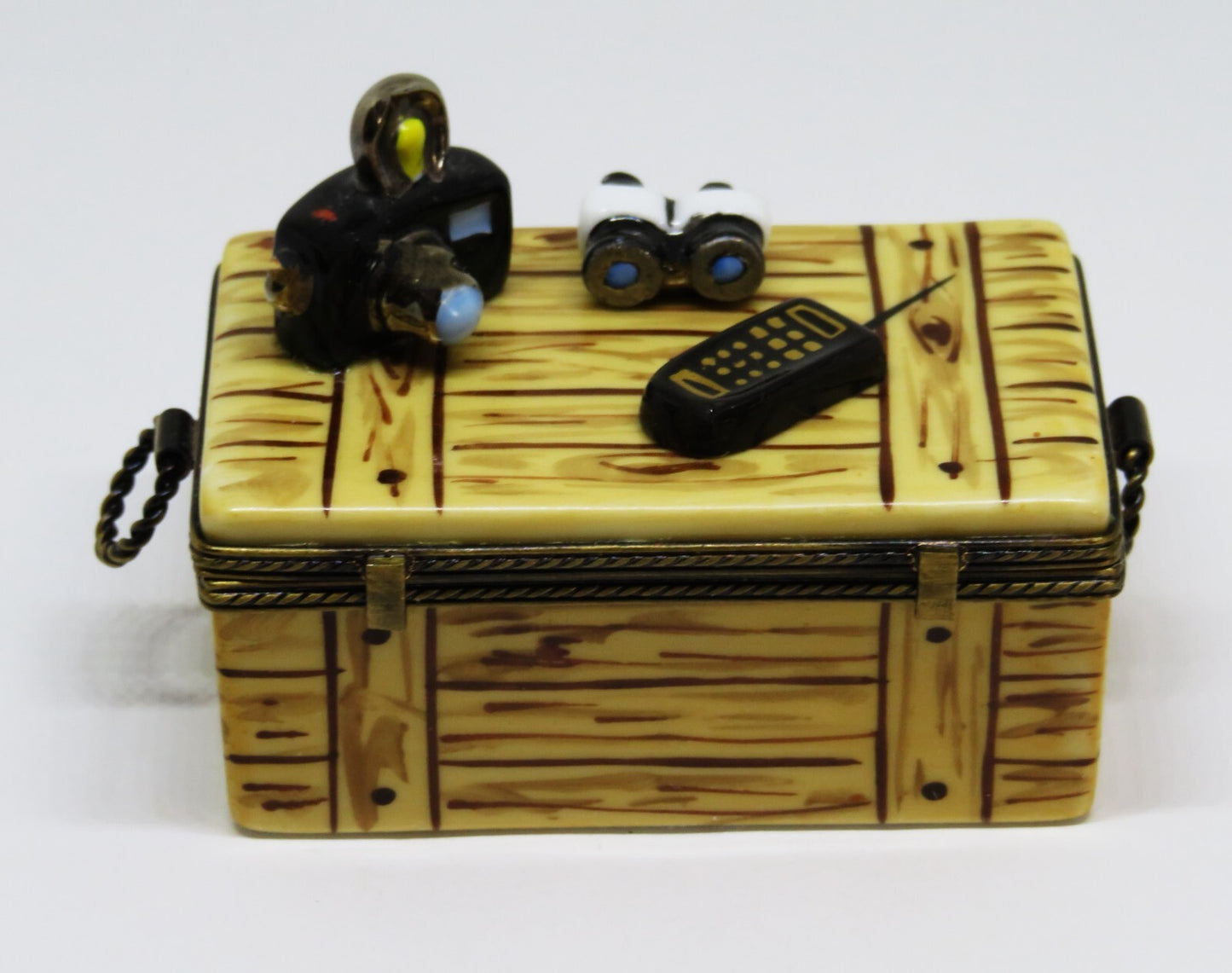 LIMOGES BOX - EXIMIOUS - AFRICAN SAFARI TRAVEL TRUNK - CAMERA & MAP & BINOCULARS
