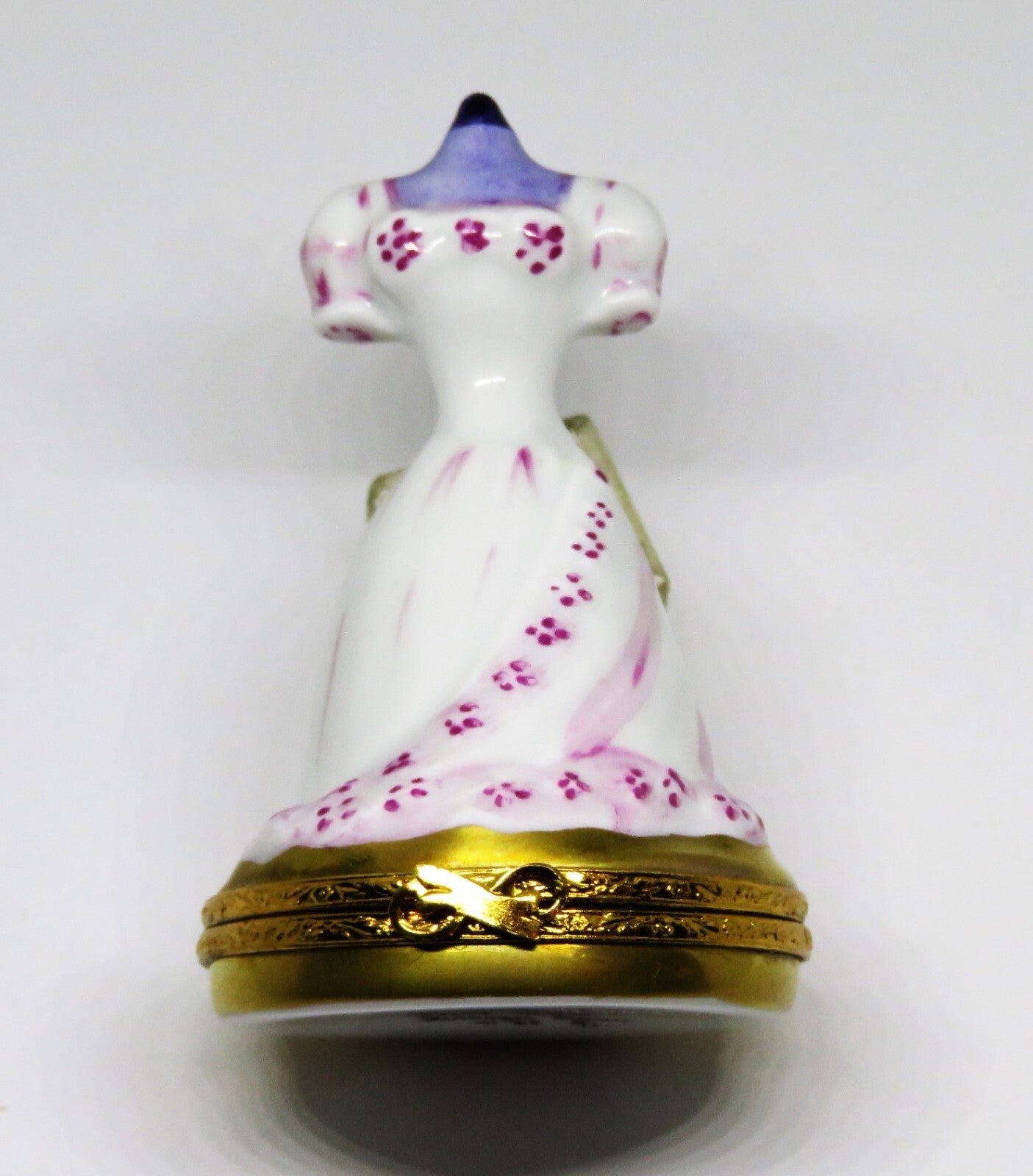LIMOGES BOX ~ARTORIA~ PROM DRESS ON A MANNEQUIN ~ SEWING ~ SCISSORS ~ PEINT MAIN