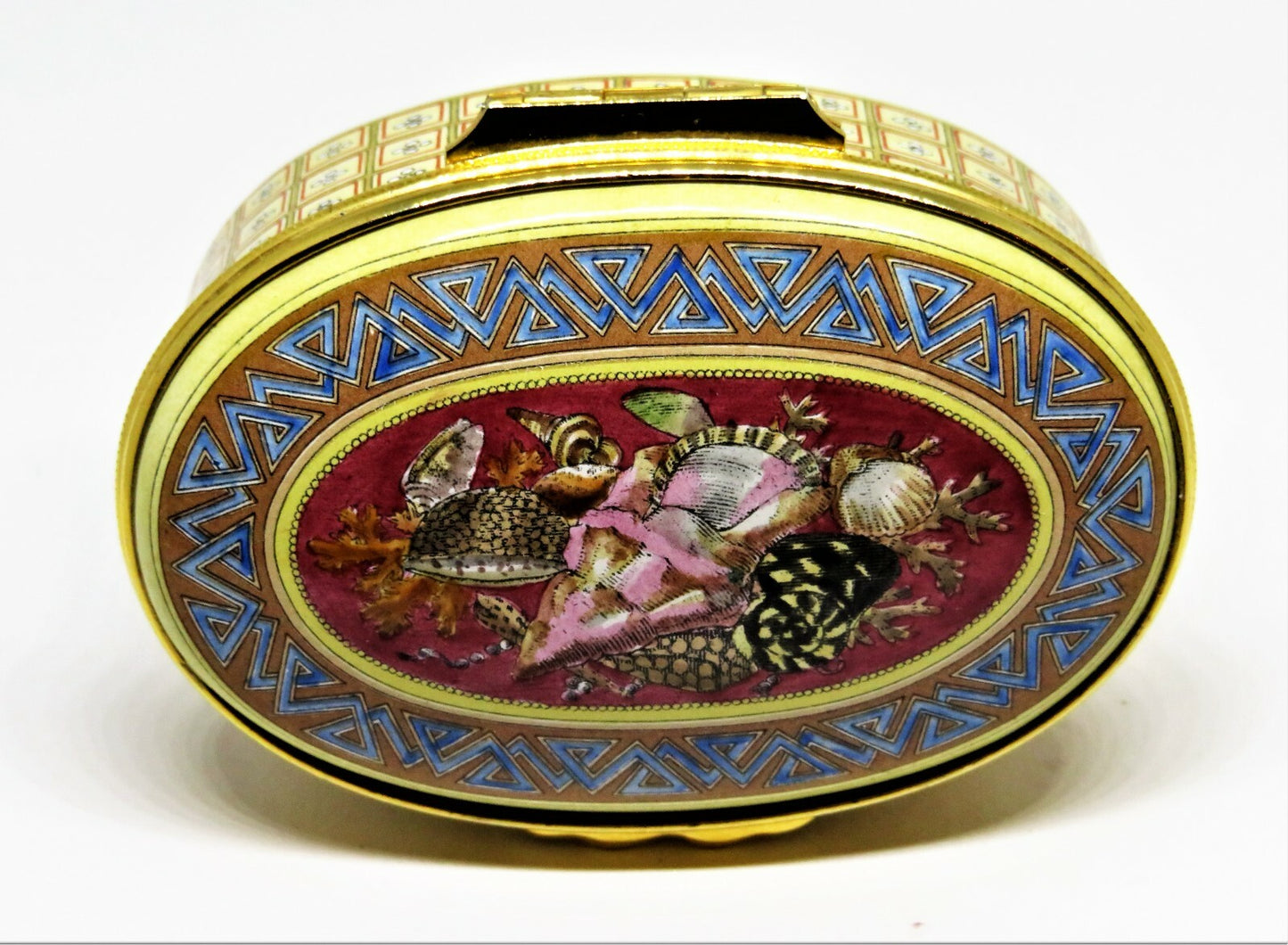 HALCYON DAYS ENGLISH ENAMEL BOX - SEASHELLS -SEVRES PORCELAIN- SMITHSONIAN - MIB