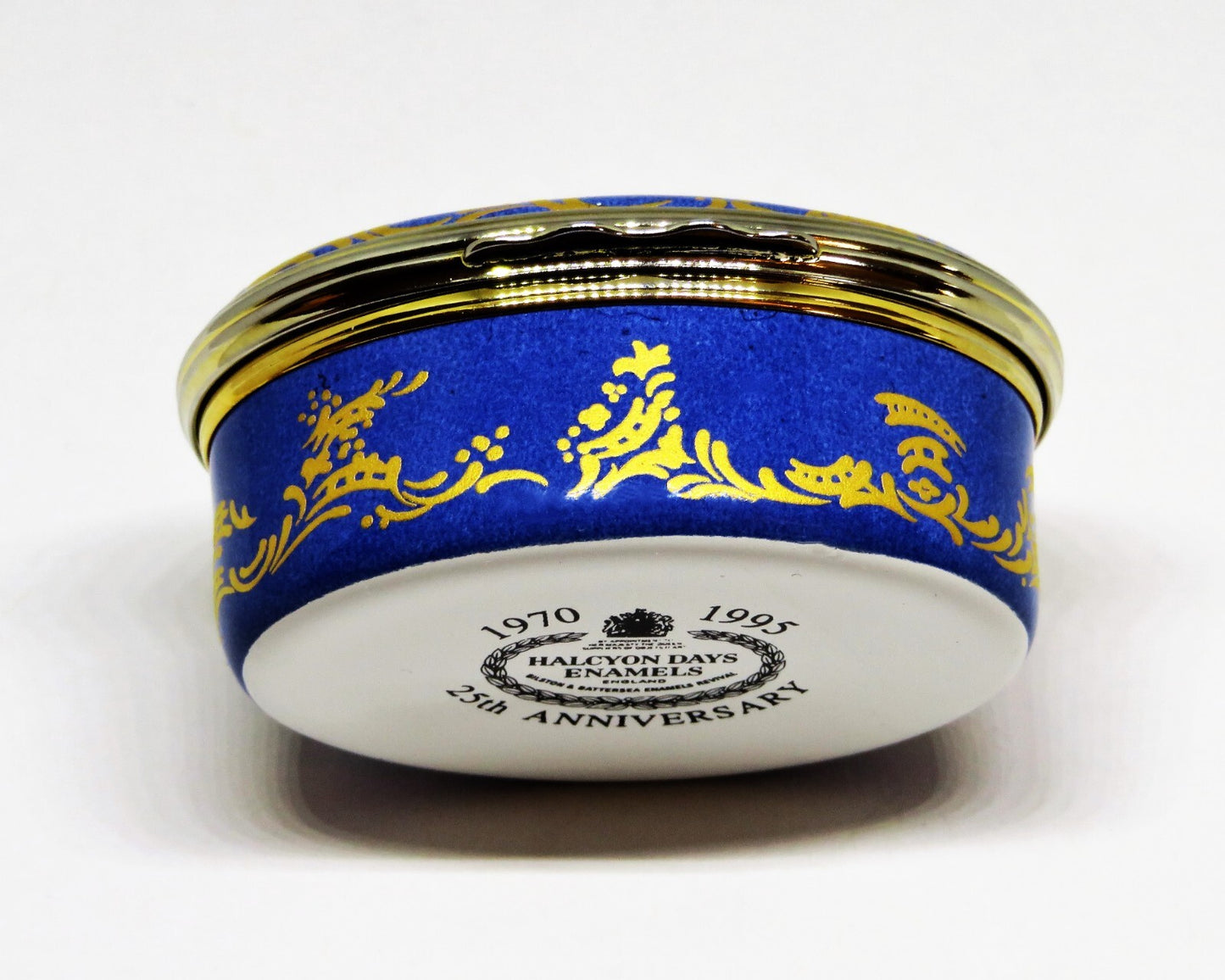 HALCYON DAYS ENGLISH ENAMEL BOX - ANTIQUE LONDON FLORAL - FLOWERS - 18TH CENTURY