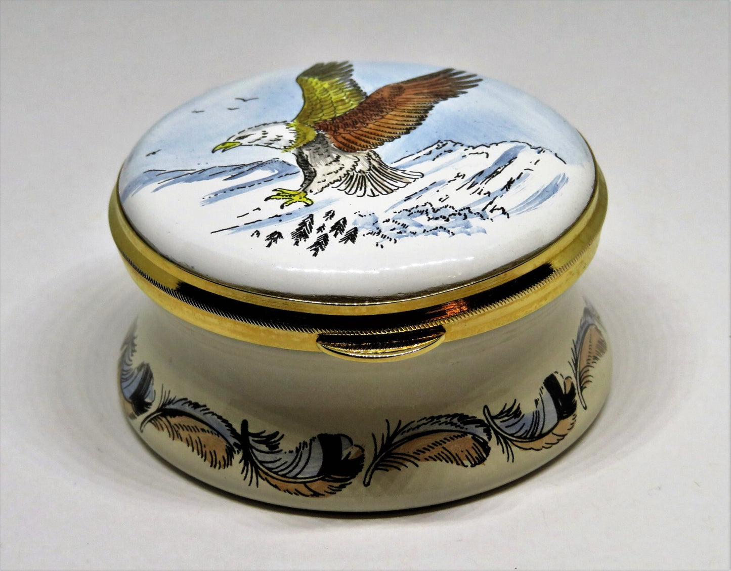 STAFFORDSHIRE ENGLISH ENAMEL BOX - AMERICAN BALD EAGLE - NATIONAL BIRD OF U. S.
