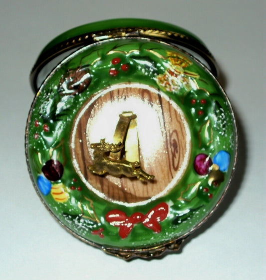 LIMOGES BOX - CHRISTMAS - WREATH & BRASS REINDEER DOOR KNOCKER - BOWS & HOLLY