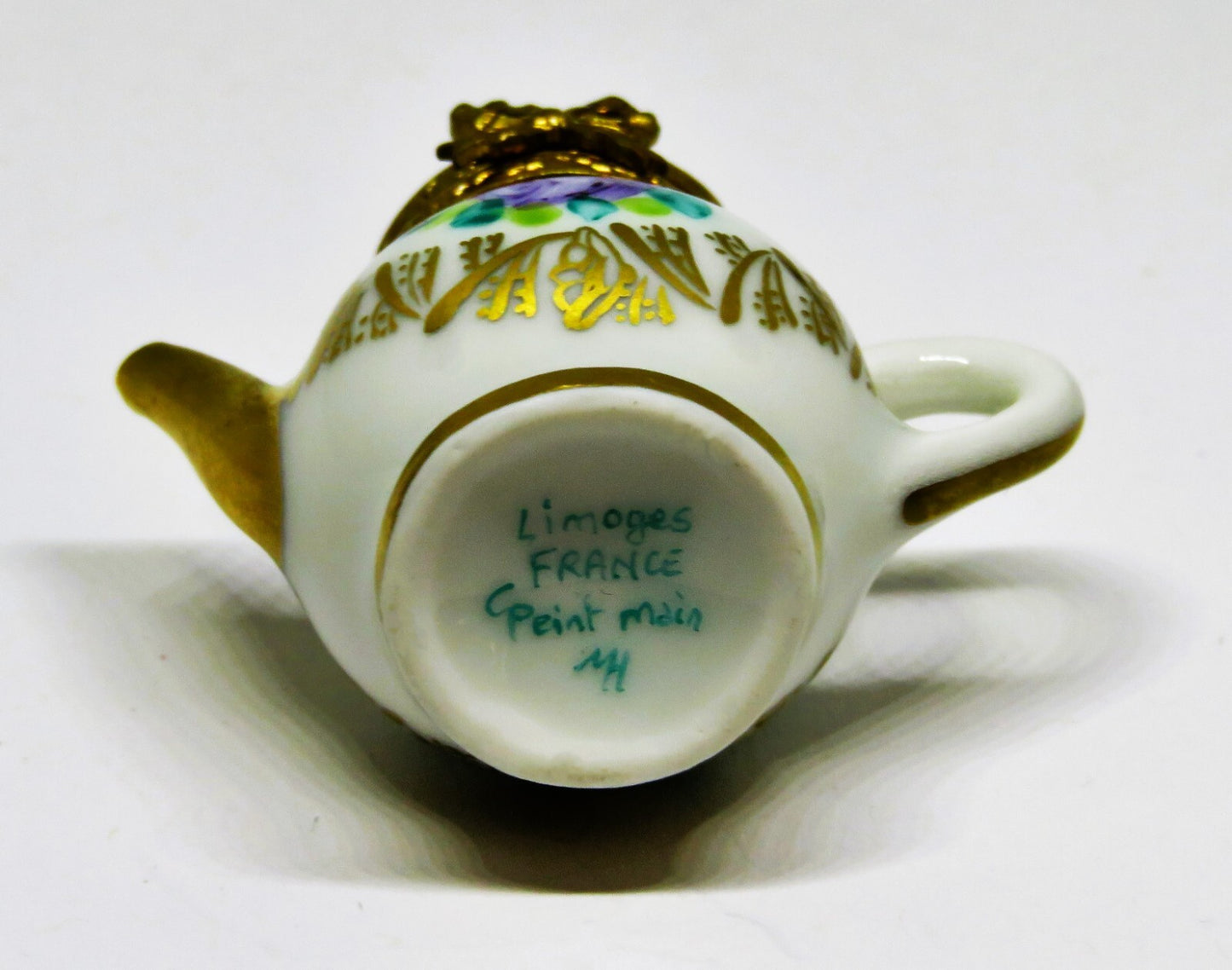 LIMOGES FRANCE BOX~ VINTAGE FLORAL TEAPOT ~ PURPLE ROSES ~ TEA POTS ~ PEINT MAIN