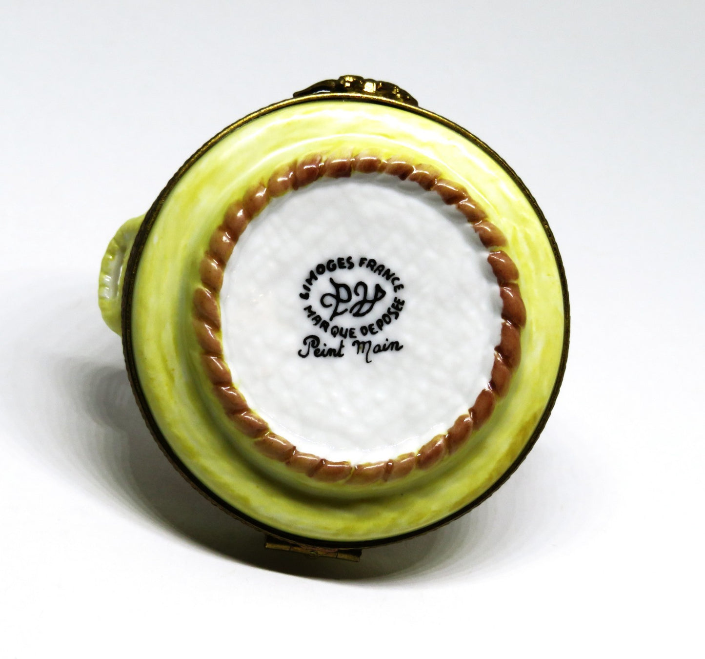 LIMOGES FRANCE BOX - PARRY-VIEILLE - DOMED GLASS CHEESE TRAY - MOUSE CLASP - COW