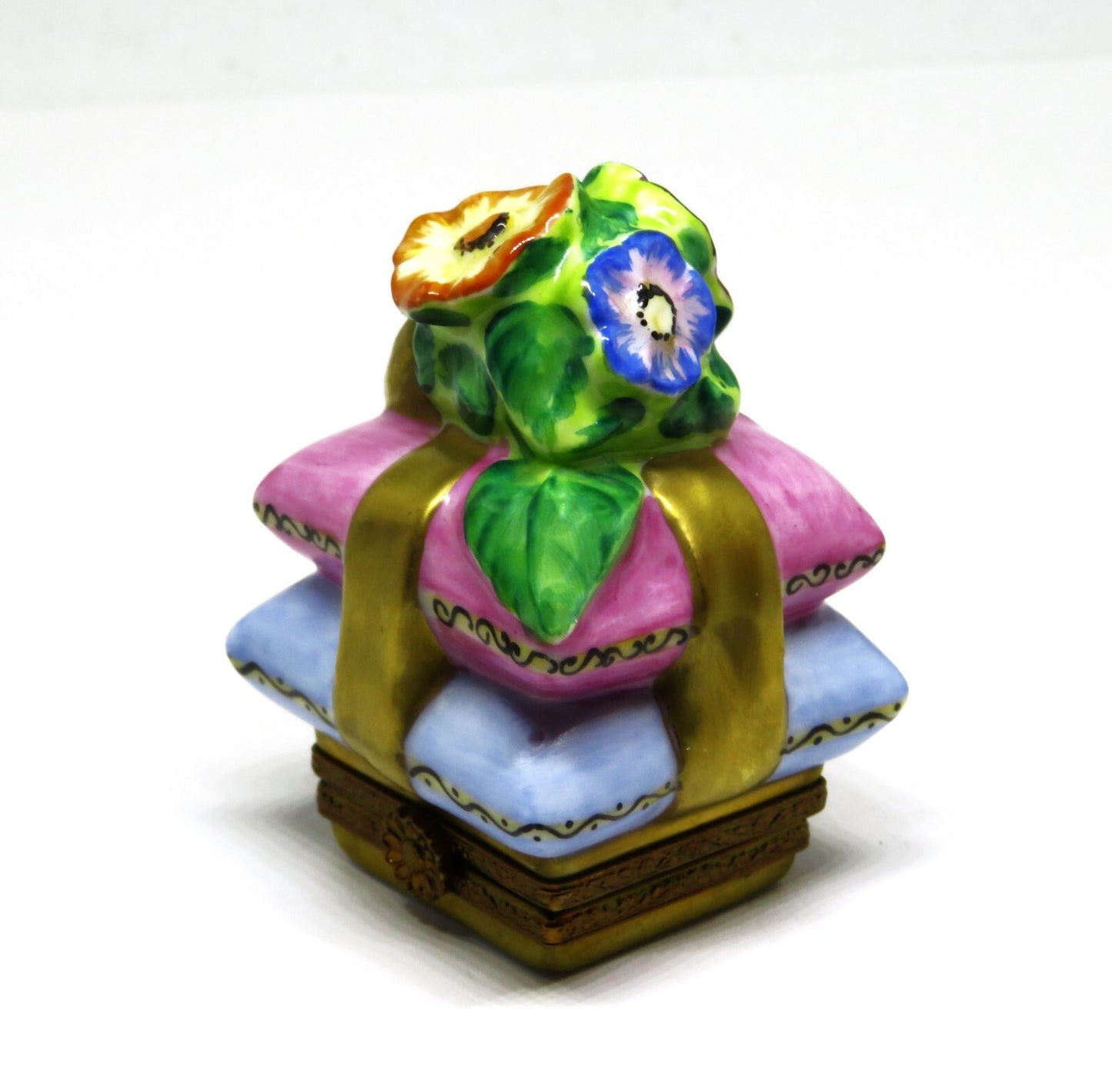 LIMOGES BOX ~ ROCHARD ~ SACHET PILLOWS ~ RIBBONS & 3D FLOWERS ~ROSES~ PEINT MAIN