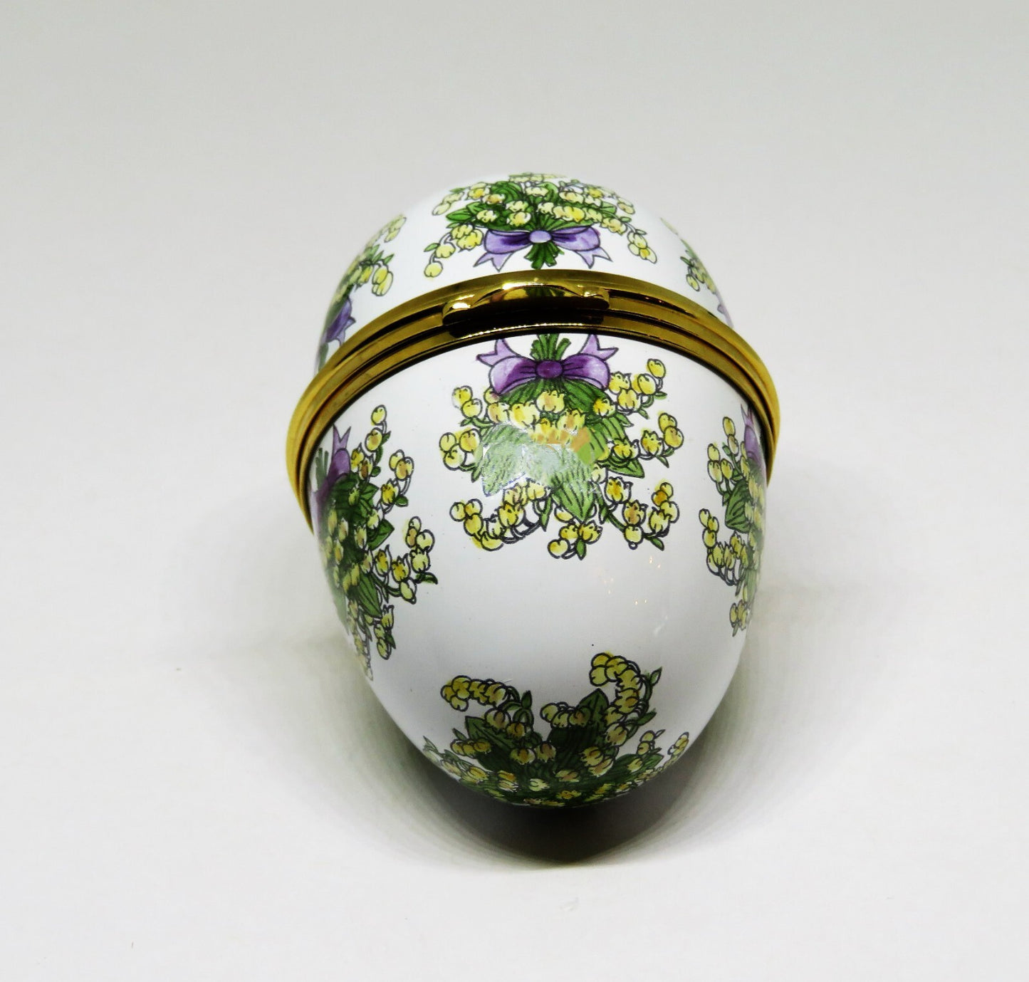 STAFFORDSHIRE ENGLISH ENAMEL BOX -EGG & BOUQUETS OF LILY OF THE VALLEY- FLOWERS