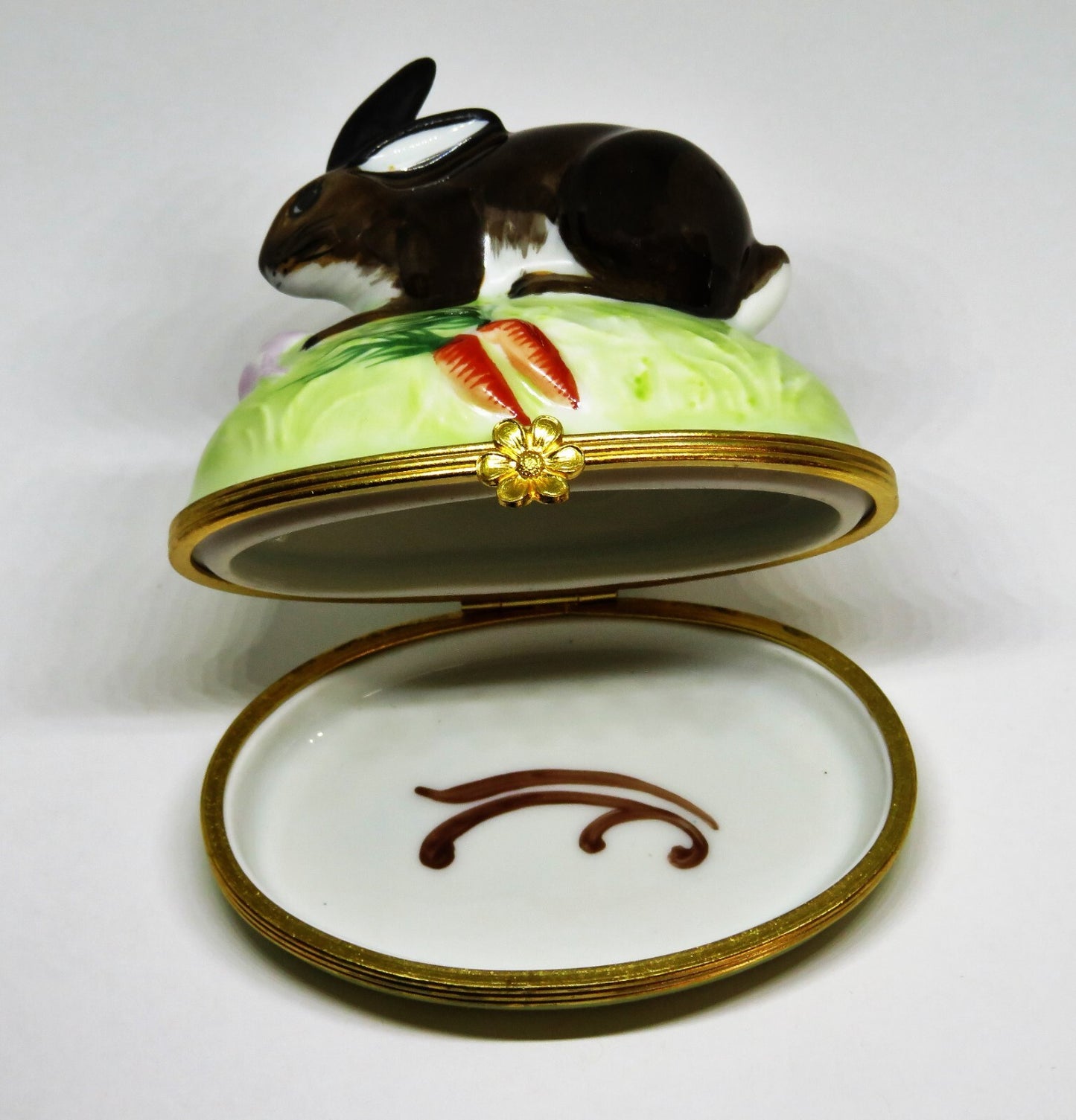 LIMOGES FRANCE BOX - TIFFANY & CO. - VINTAGE EASTER BUNNY - TURNIP & CARROTS