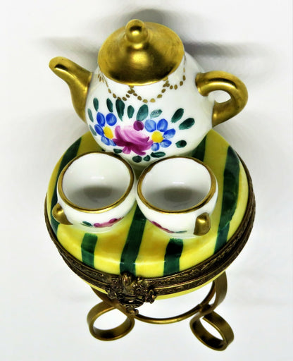 LIMOGES FRANCE BOX ~ PV ~ TABLE & TEAPOT & TEACUPS ~ LE 134/250 ~ PEINT MAIN