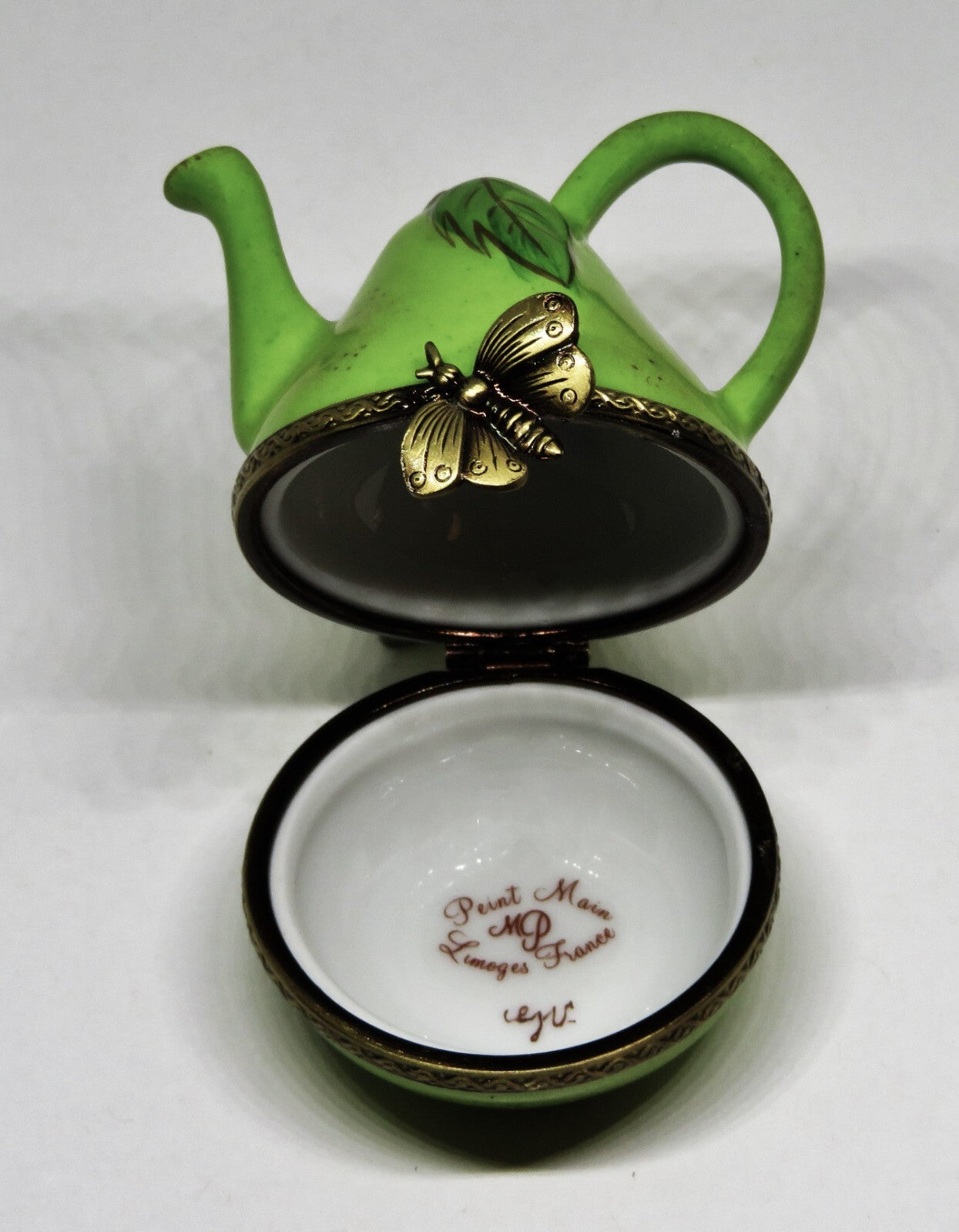 LIMOGES FRANCE BOX - PEAR TEA POT - TEAPOT - BUTTERFLY CLASP - WATERING CAN