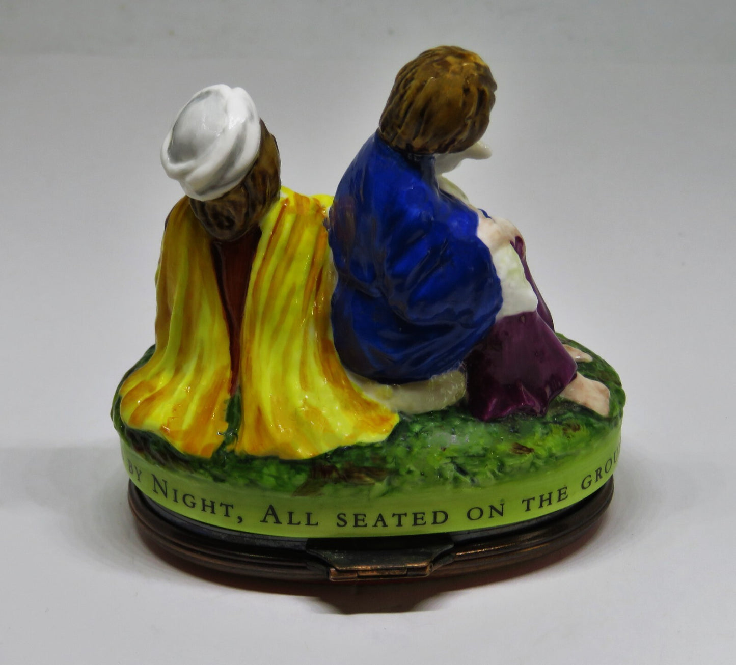 HALCYON DAYS ENAMEL BOX - CHRISTMAS BONBONNIERE - SHEPHERDS & THEIR FLOCKS