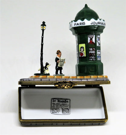 LIMOGES FRANCE BOX - PARIS SCENE - NEWSPAPER KIOSK & MAN & DOG & STREET LIGHT