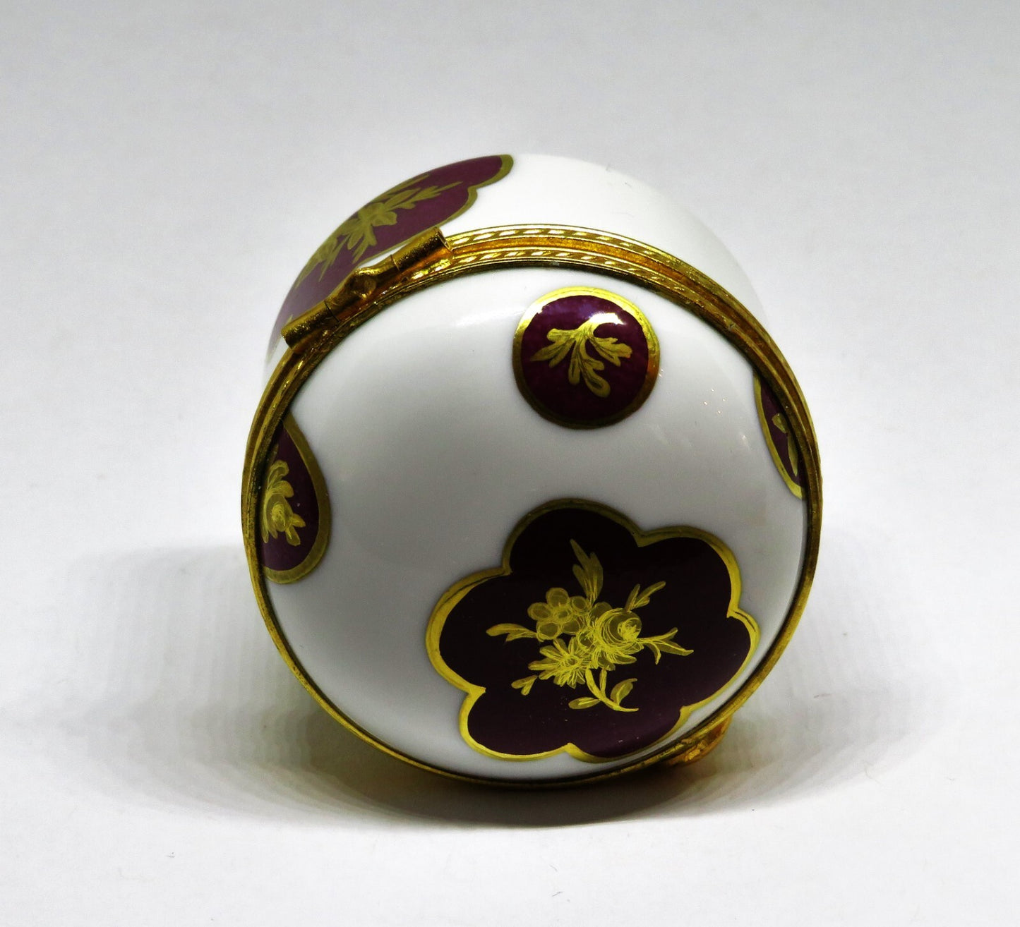 LIMOGES BOX - TIFFANY PRIVATE STOCK -LE TALLEC- CELESTE - FLOWERS & CIRCLES 2002