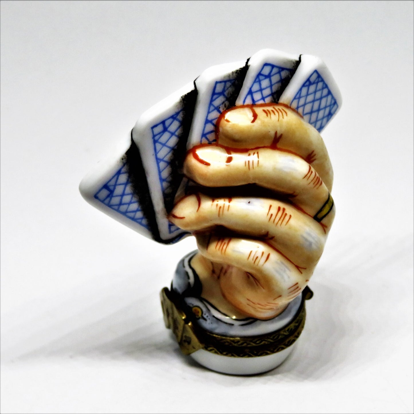 LIMOGES FRANCE BOX - ROCHARD  - SLEIGHT OF HAND - MALE HAND AND PLAYING CARDS