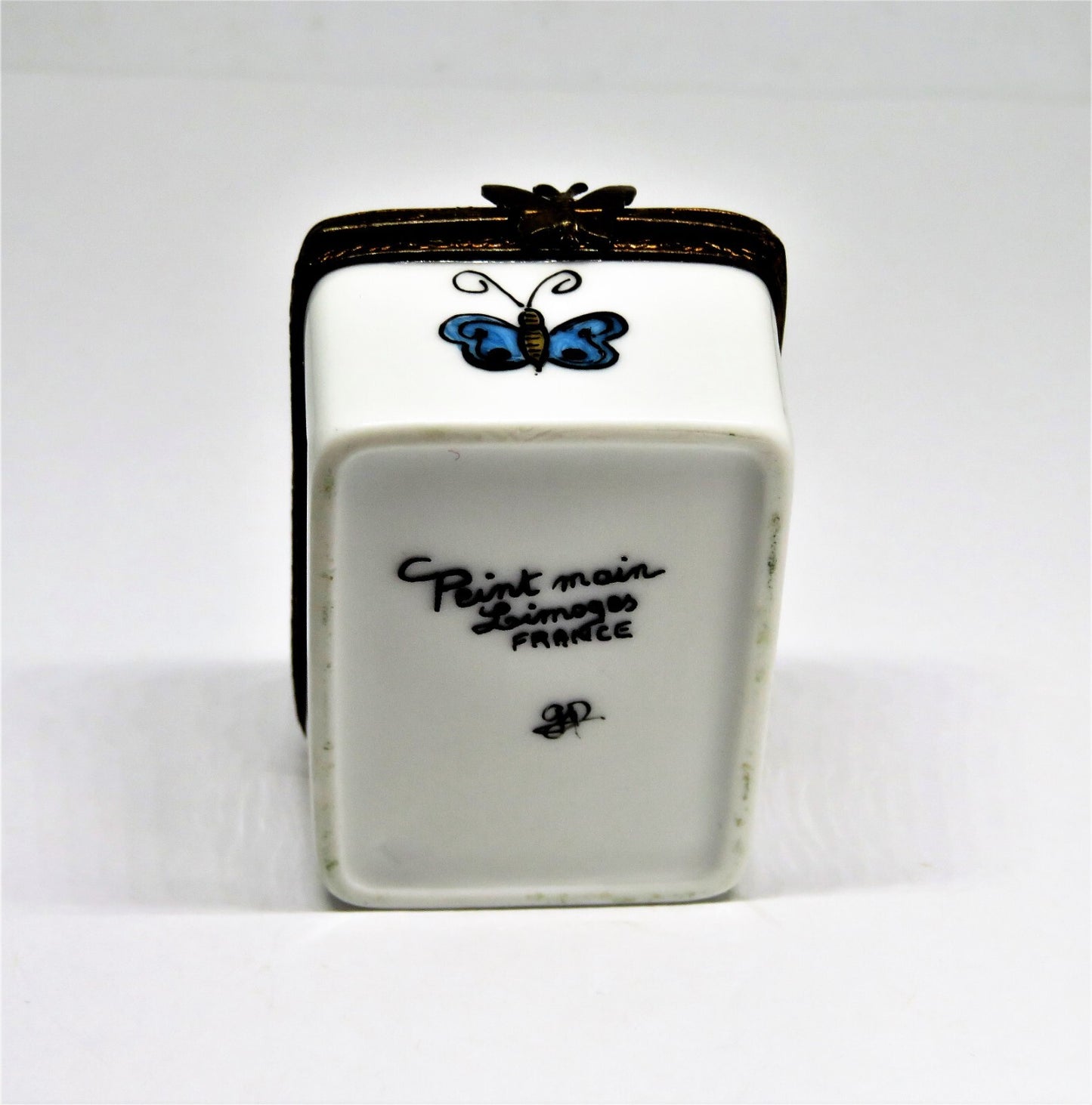 LIMOGES FRANCE BOX - BUTTERFLY & DRAGONFLY RECTANGLE - BUTTERFLY CLASP - INSECTS