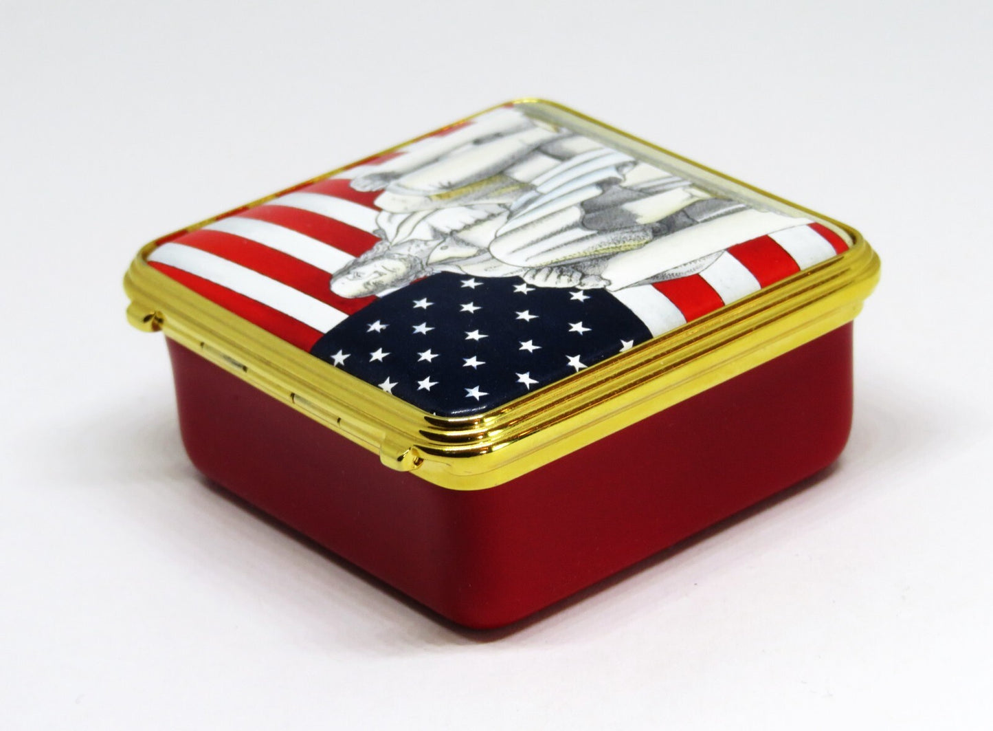 HALCYON DAYS ENGLISH ENAMEL BOX - BENJAMIN FRANKLIN & U. S. FLAG - PHILADELPHIA