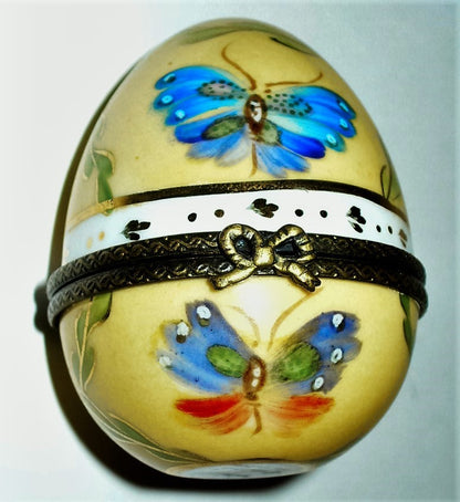 LIMOGES BOX- BUTTERFLY EASTER EGG - MULTI-COLORED BUTTERFLIES & LAUREL & FLOWERS