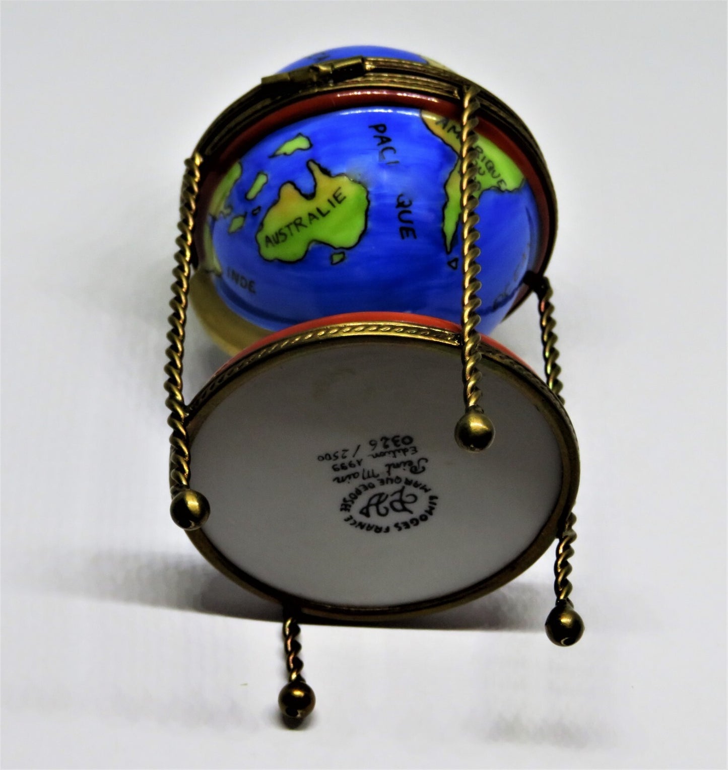 LIMOGES FRANCE BOX -PARRY-VIEILLE- WORLD GLOBE & METAL STAND - REMOVABLE COMPASS