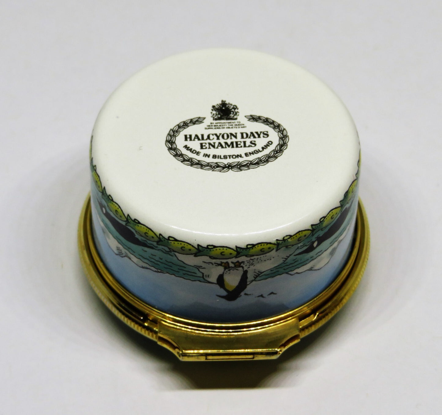 HALCYON DAYS ENGLISH ENAMEL BOX - EMPEROR PENGUINS - BIRDS - FISH - ANTARCTICA