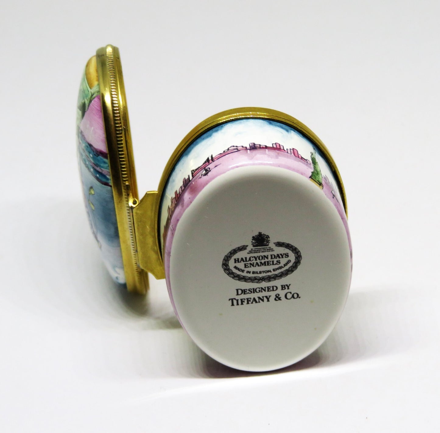 HALCYON DAYS ENAMEL BOX - TIFFANY - STATUE OF LIBERTY - NEW YORK CITY - JULY 4TH