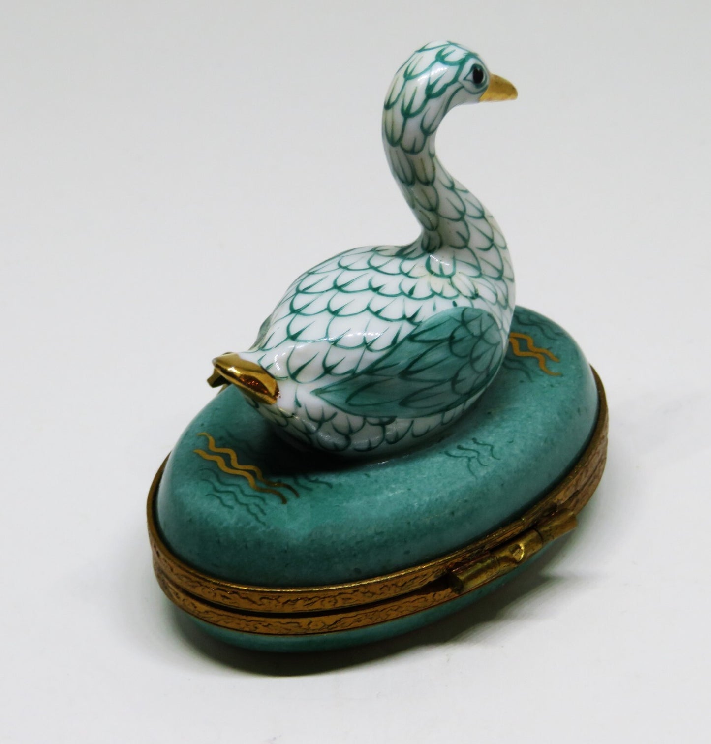 LIMOGES FRANCE BOX - TEAL FISHNET SWAN IN A POND - HEREND STYLE FISH NET