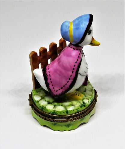 LIMOGES FRANCE BOX -PARRY-VIEILLE- JEMIMA PUDDLEDUCK & 3D FENCE - BEATRIX POTTER