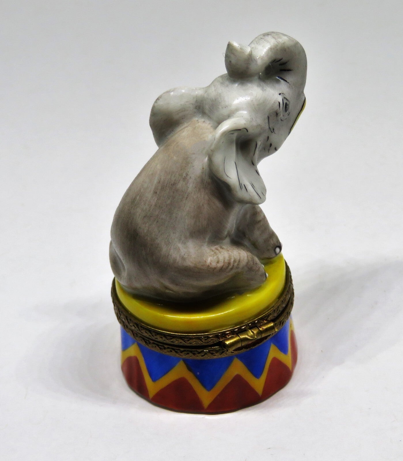 LIMOGES FRANCE BOX ~ PARRY-VIEILLE ~ CIRCUS ELEPHANT & STAND ~ PEINT MAIN