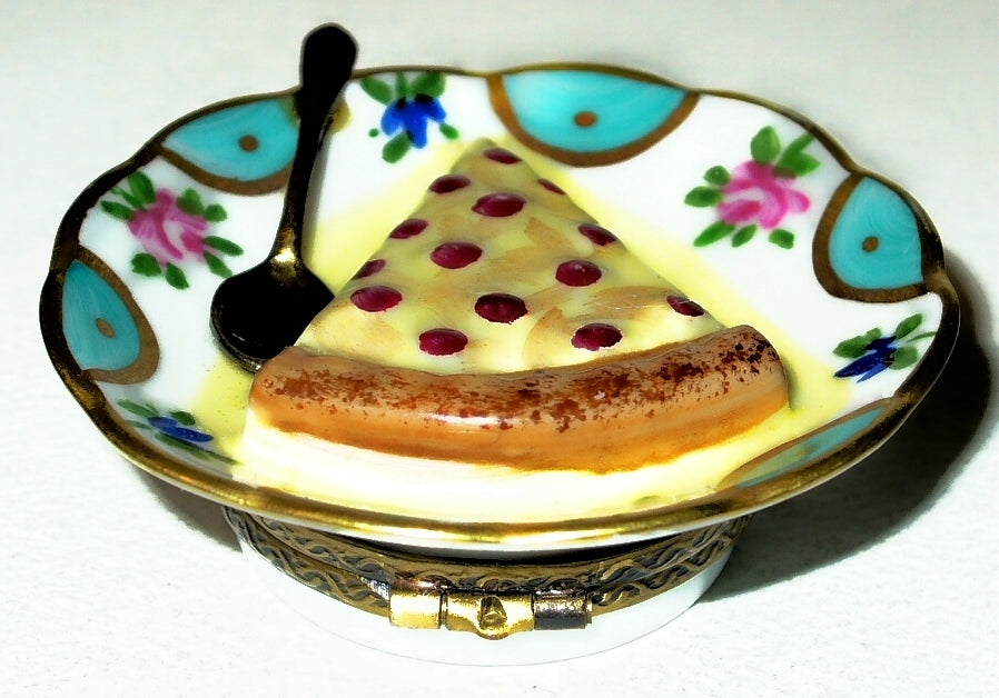 LIMOGES BOX~ CHERRY CHEESECAKE ON A PLATE ~ SPOON & NAPKIN ~DESSERT~ PEINT MAIN