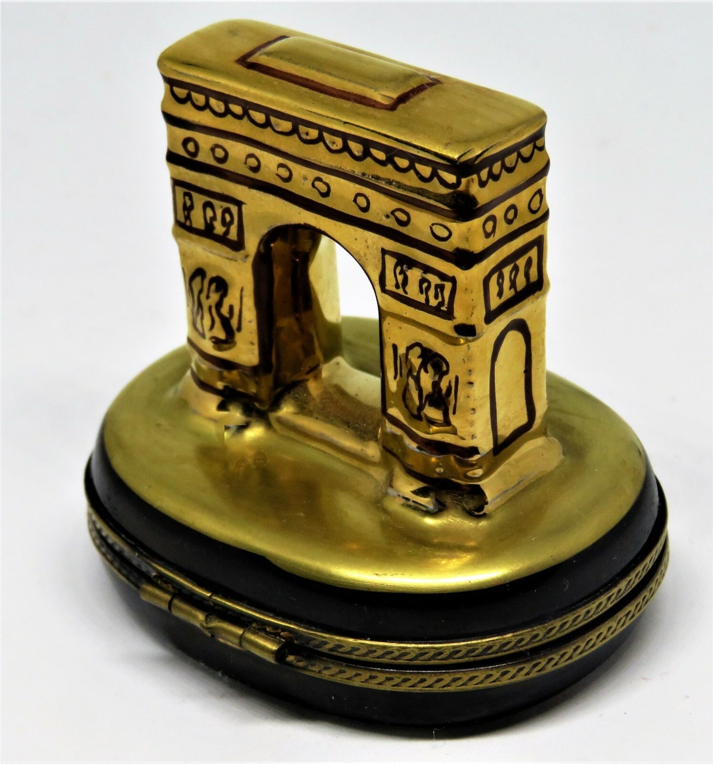 LIMOGES FRANCE BOX - GERARD RIBIERRE - GOLD ARC DE TRIOMPHE - PARIS, FRANCE - GR