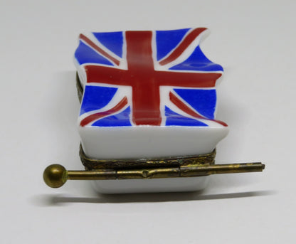 LIMOGES FRANCE BOX -EXIMIOUS- BRITISH UNION JACK FLAG ON A POLE - UNITED KINGDOM
