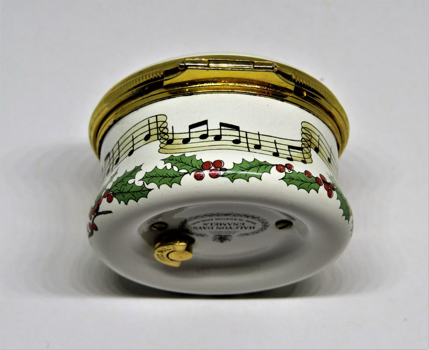HALCYON DAYS ENAMEL MUSIC BOX - "WE WISH YOU A MERRY CHRISTMAS" - HOLLY - MIB