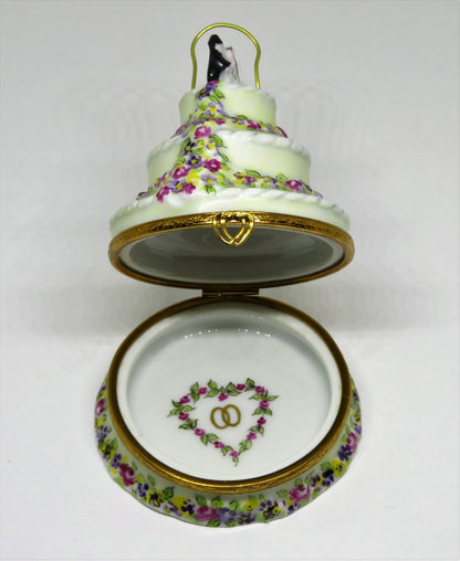 LIMOGES BOX - ARTORIA - WEDDING CAKE & METAL ARCH - BRIDE & GROOM - FLOWERS - LE