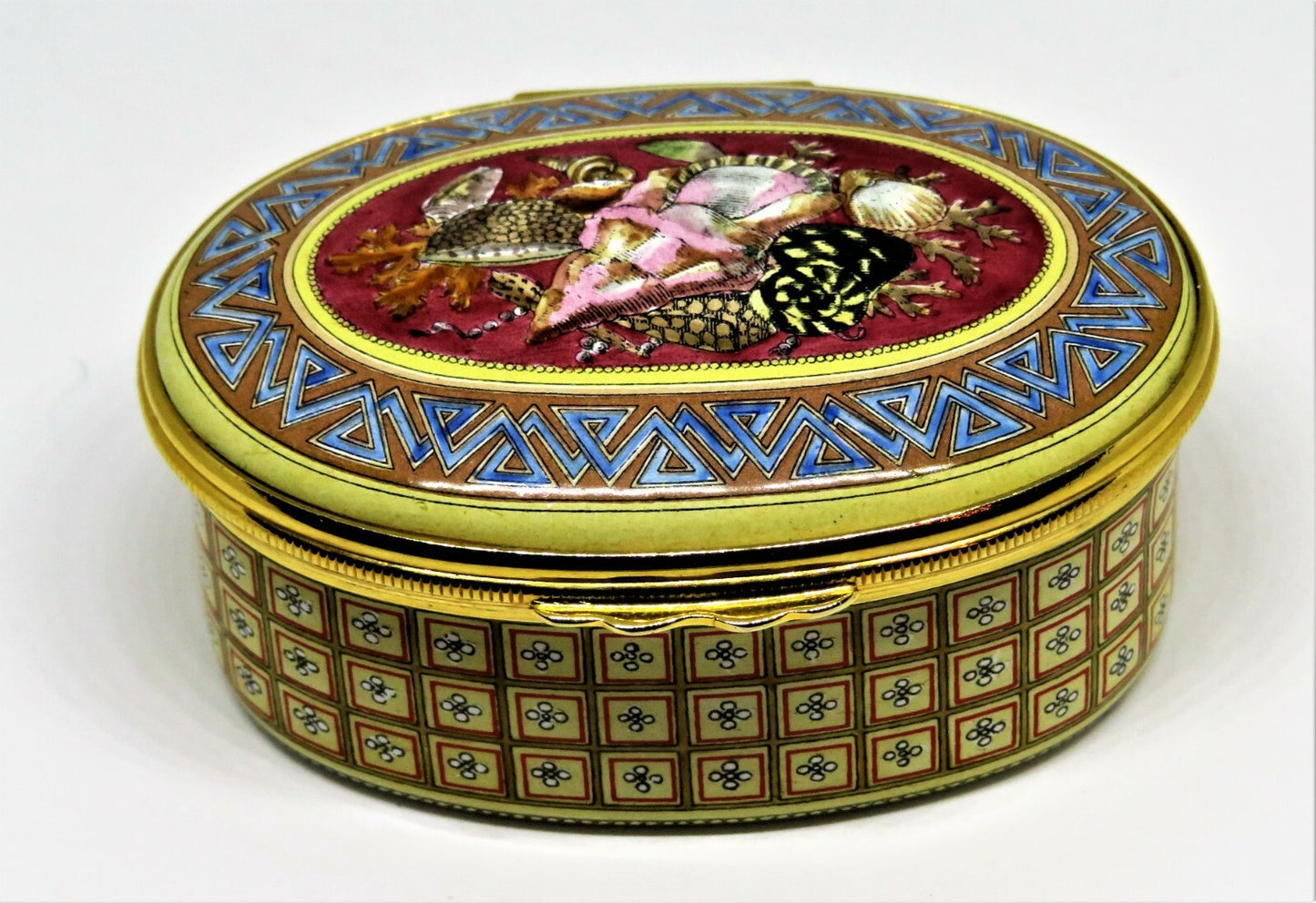 HALCYON DAYS ENGLISH ENAMEL BOX - SEASHELLS -SEVRES PORCELAIN- SMITHSONIAN - MIB