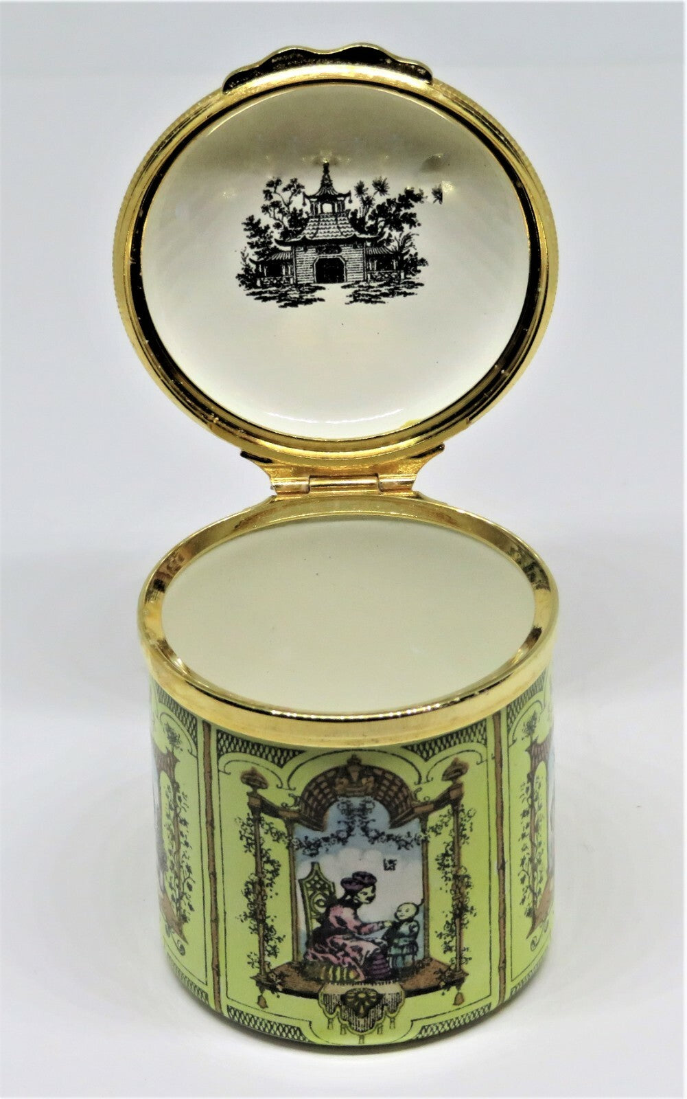HALCYON DAYS ENAMEL BOX- ASIAN SCENES - CHINOISERIE -TREES- PAGODA -BIRD- PEOPLE