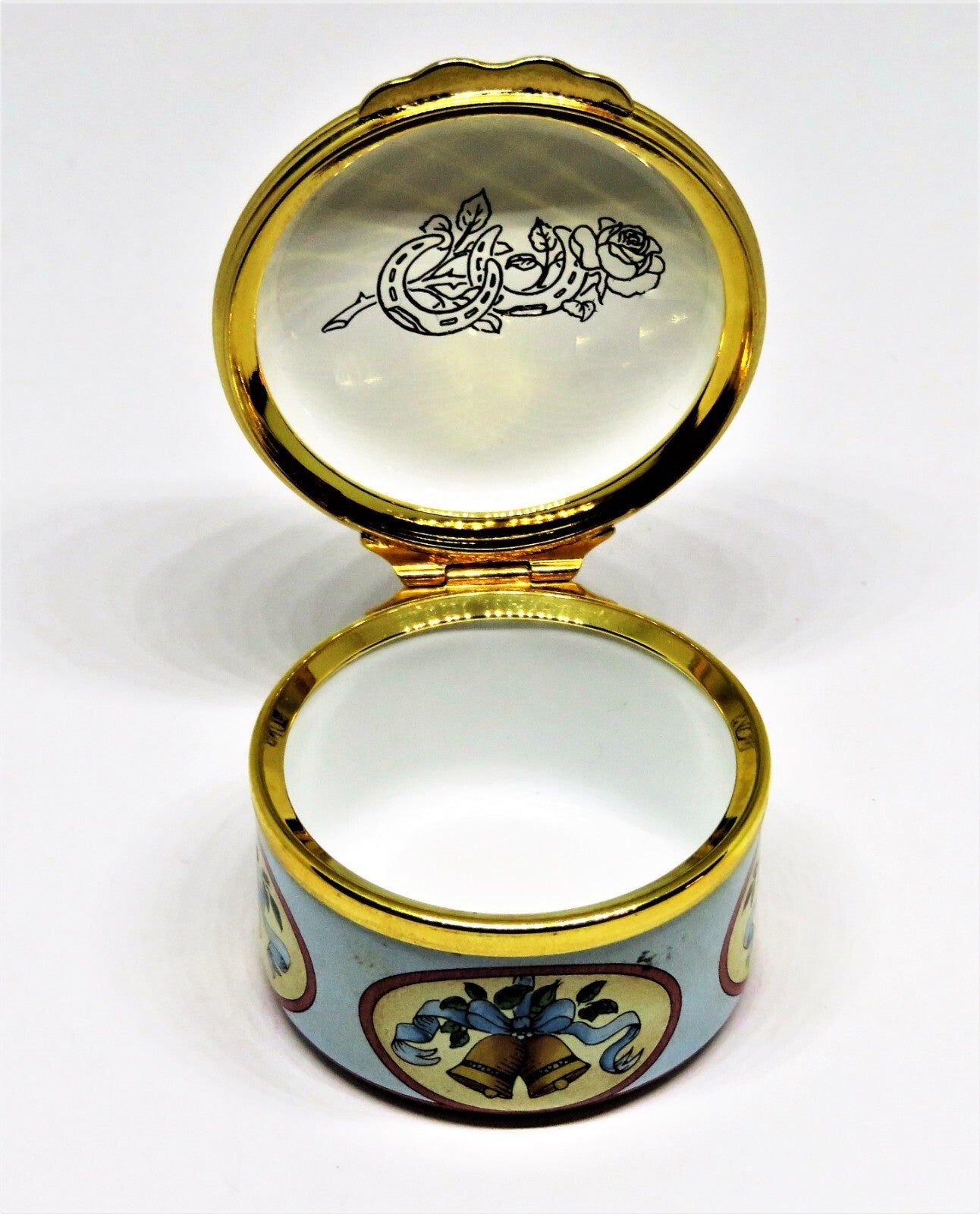 HALCYON DAYS ENAMEL BOX - "HAPPINESS ON YOUR WEDDING DAY" - ROSES & DOVES - MIB