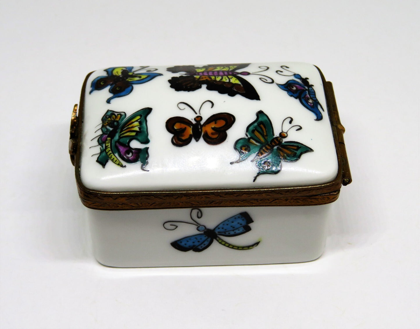 LIMOGES FRANCE BOX - BUTTERFLY & DRAGONFLY RECTANGLE - BUTTERFLY CLASP - INSECTS