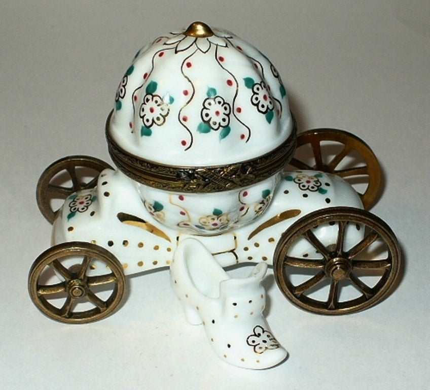 LIMOGES FRANCE BOX - CINDERELLA'S COACH - FLOWERS & SLIPPER - ROYAL CARRIAGE