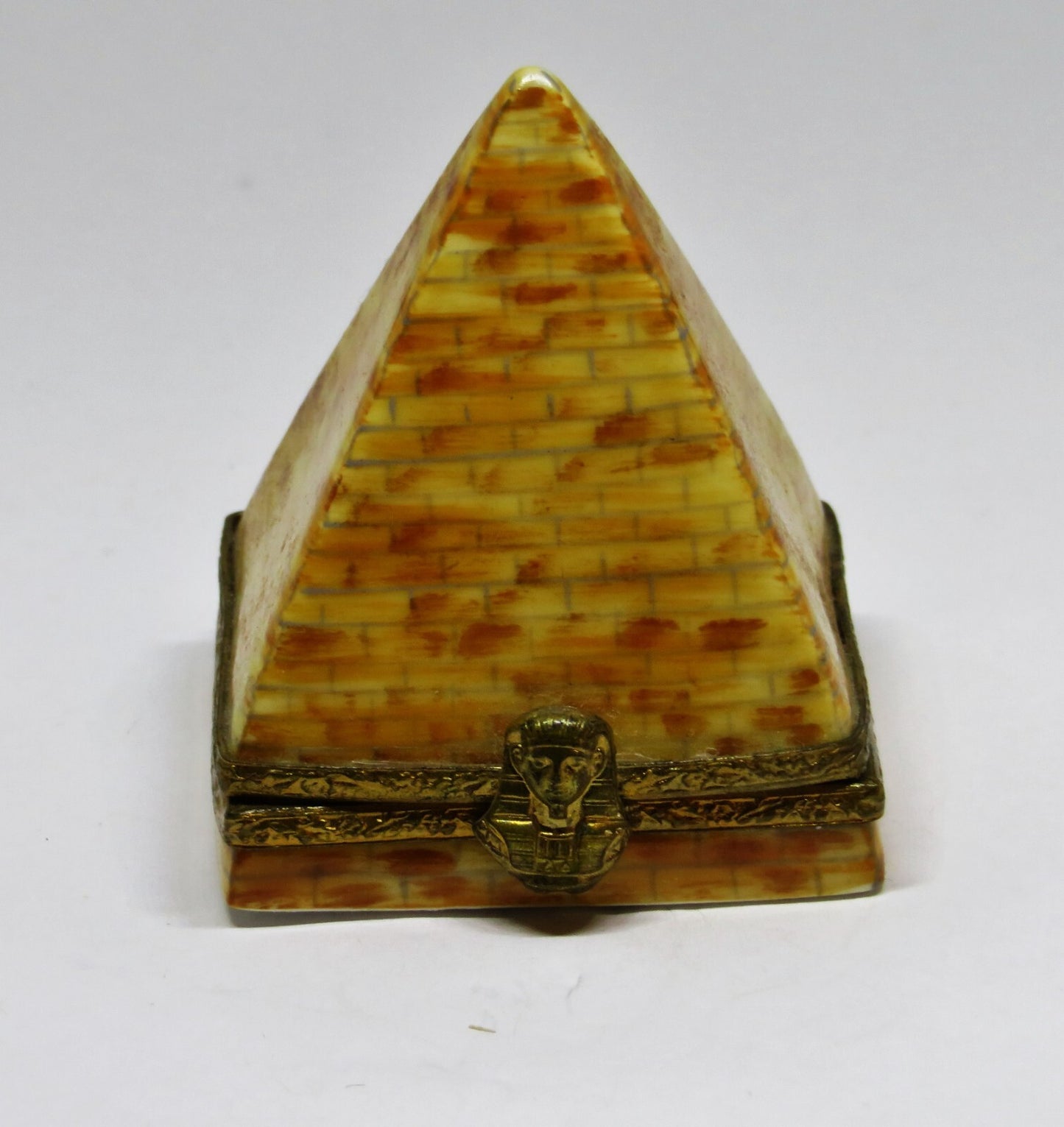 LIMOGES FRANCE BOX - RENAISSANCE GUILD - EGYPTIAN PYRAMID - PHARAOH'S HEAD CLASP