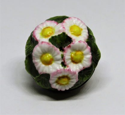 HALCYON DAYS ENAMEL BOX - SMALL DAISY BONBONNIERE - FLOWERS - ANNIVERSARY - MIB