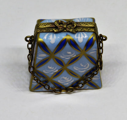 LIMOGES FRANCE BOX - PARRY-VIEILLE - TWO TONE BLUE PURSE & CHAIN - WHITE ROSES