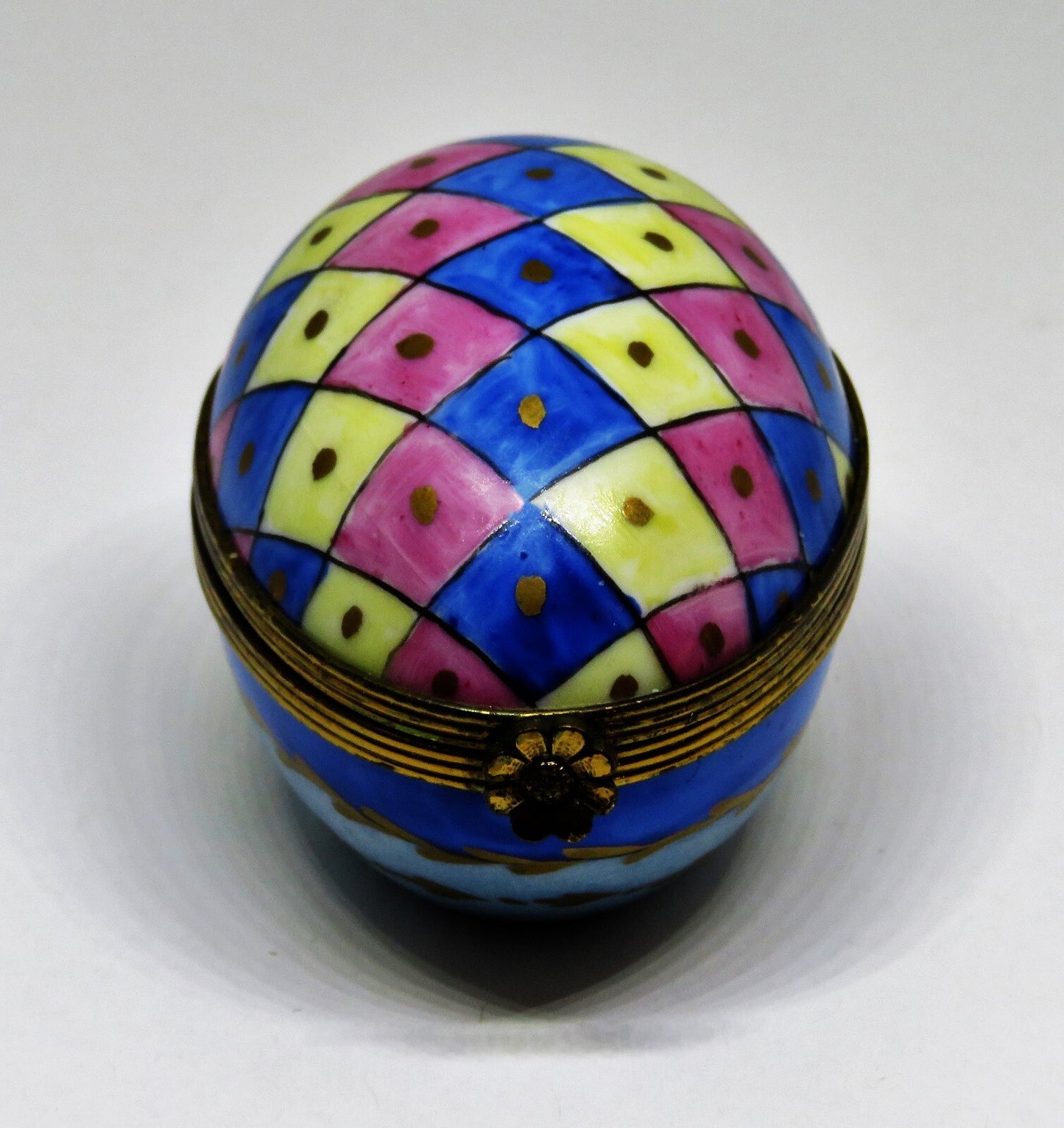LIMOGES FRANCE BOX ~ VINTAGE HARLEQUIN EGG ~ DIAMOND PATTERN ~"I LOVE YOU"