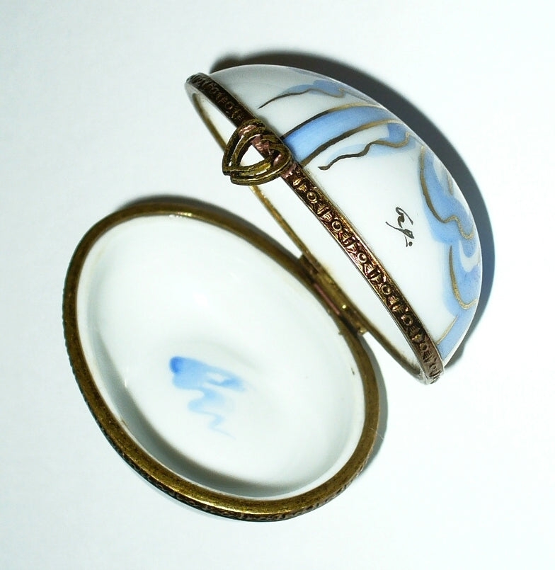 LIMOGES FRANCE BOX ~ EASTER EGG ~ BLUE & GOLD BOW ~ TOP SIGNED ~ PEINT MAIN