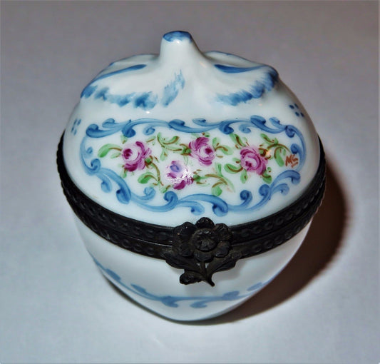 LIMOGES FRANCE BOX~ VINTAGE FLORAL APPLE ~ PINK ROSES ~ SIGNED "MC" ~ PEINT MAIN