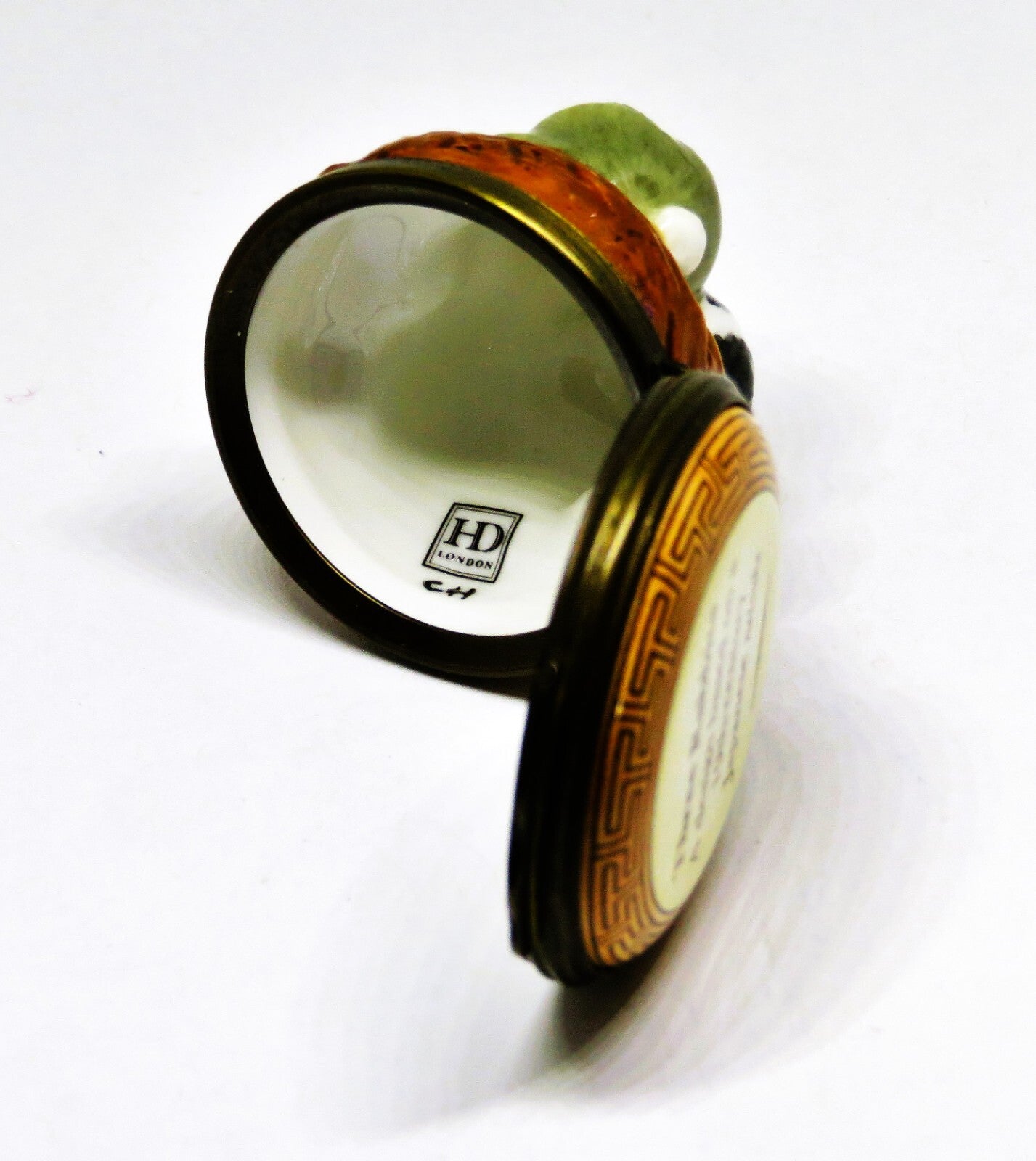 HALCYON DAYS ENAMEL BOX - THREE RABBITS BONBONNIERE -  JAPANESE NETSUKE - BUNNY