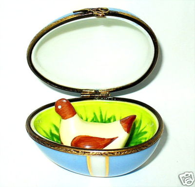 LIMOGES FRANCE BOX ~ EASTER ~ BLUE EGG & RIBBONS ~ HEN INSIDE ~ PEINT MAIN