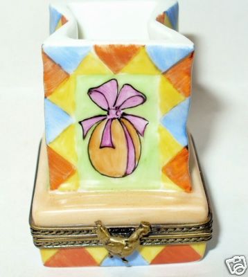 LIMOGES FRANCE BOX ~ EASTER BAG & EGGS ~ SACK ~ HEN CLASP ~ PEINT MAIN